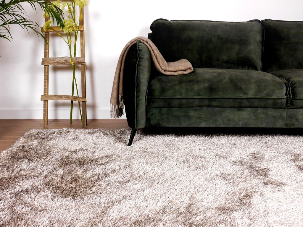 Love Shaggy Beige 300x400